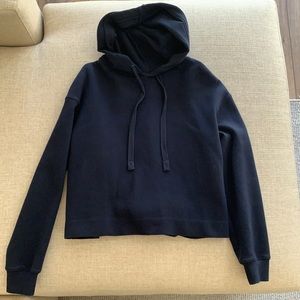 Vince women navy sweatshirt